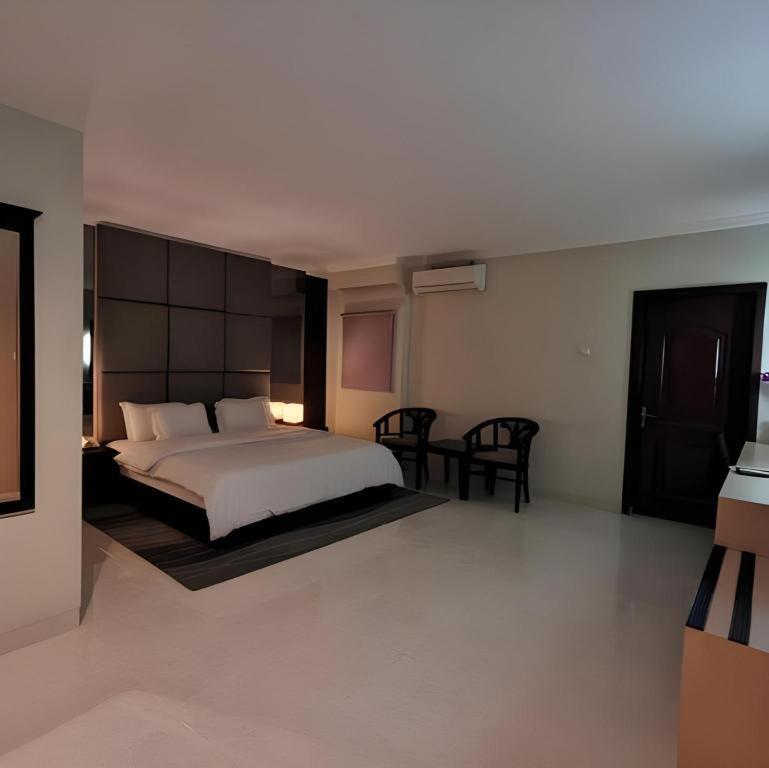 Horison Plaza Tegal Hotel Bagian luar foto