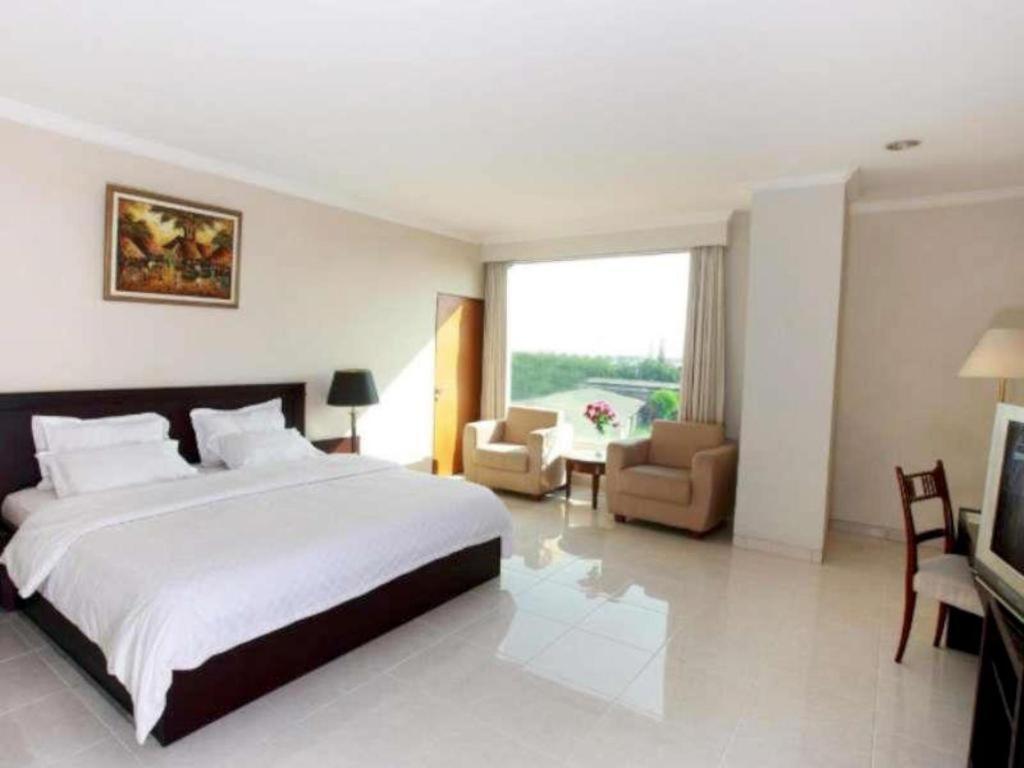 Horison Plaza Tegal Hotel Bagian luar foto
