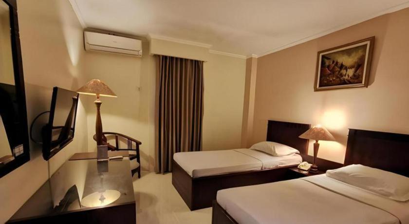 Horison Plaza Tegal Hotel Bagian luar foto