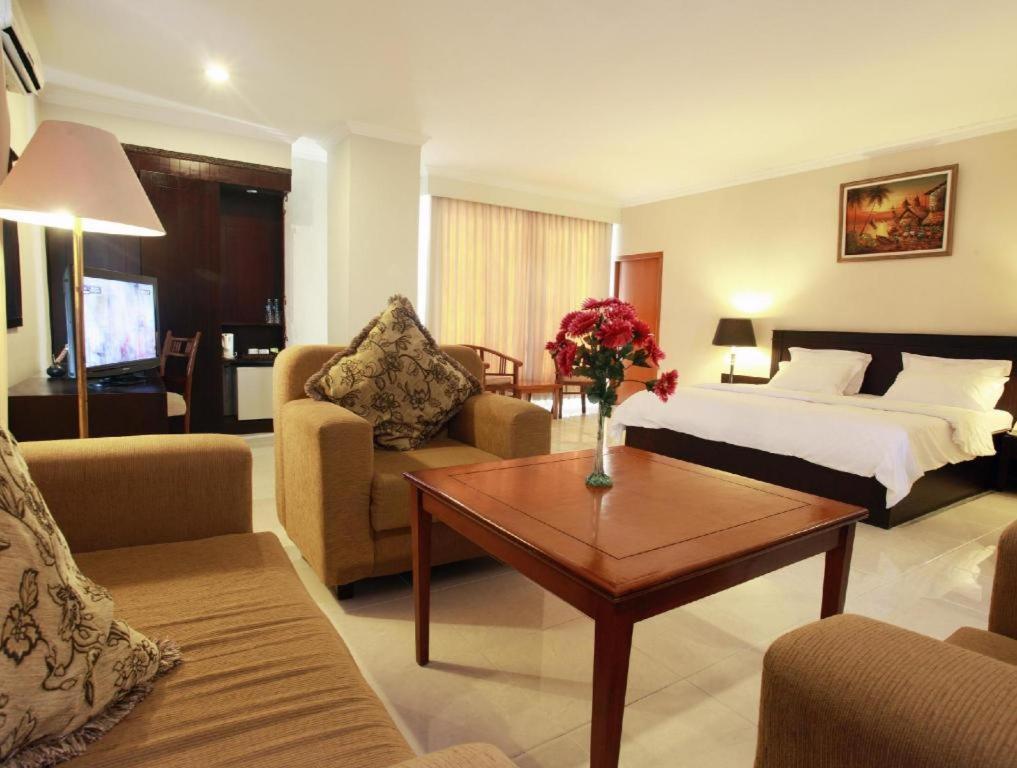 Horison Plaza Tegal Hotel Bagian luar foto