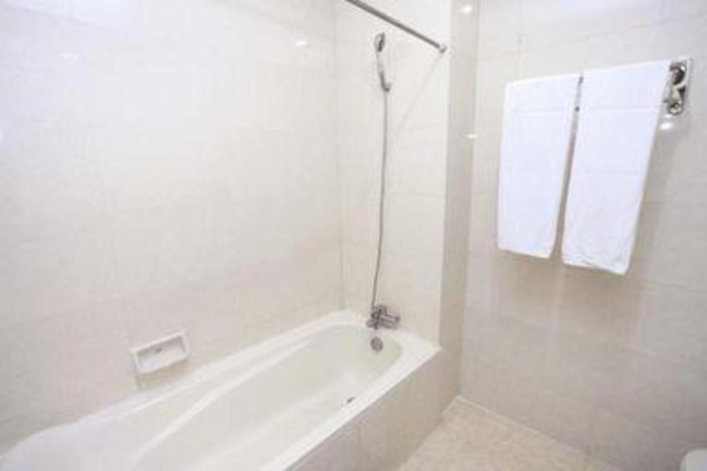 Horison Plaza Tegal Hotel Bagian luar foto