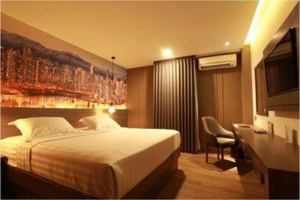 Horison Plaza Tegal Hotel Bagian luar foto
