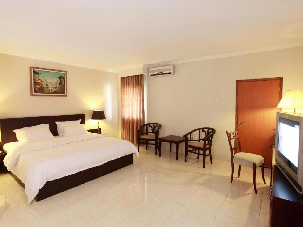 Horison Plaza Tegal Hotel Bagian luar foto
