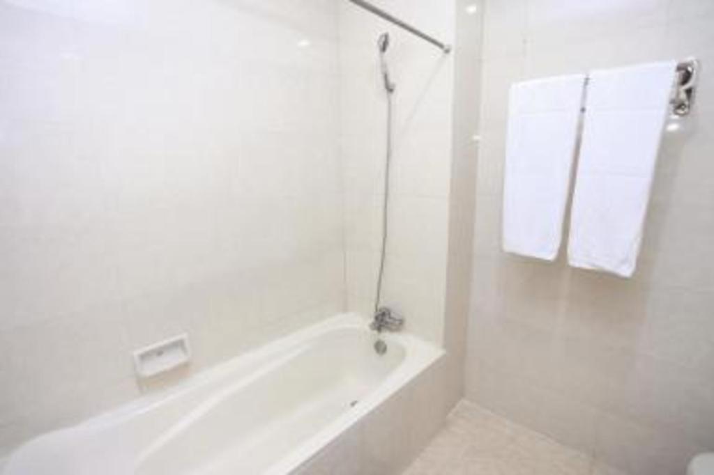 Horison Plaza Tegal Hotel Bagian luar foto