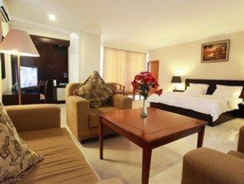 Horison Plaza Tegal Hotel Bagian luar foto